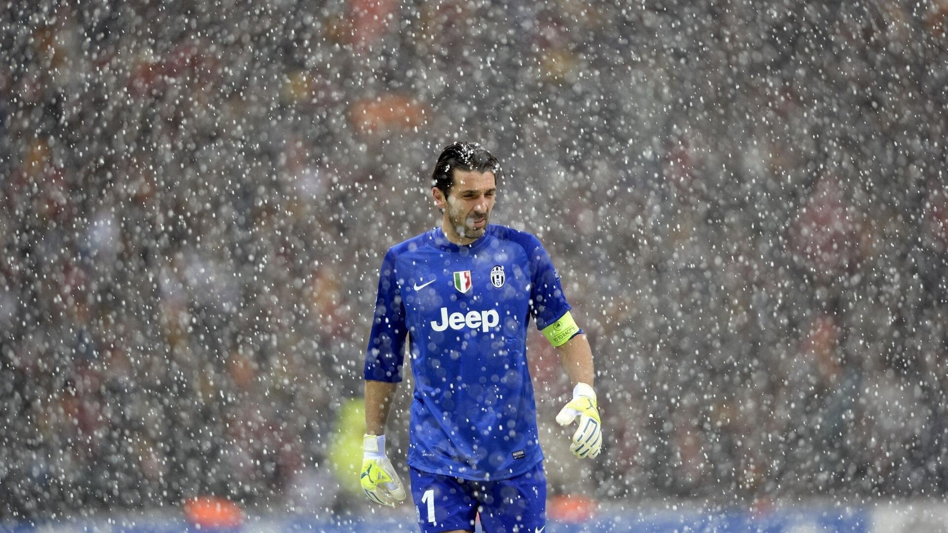 哈兰德梅开二度助曼城大胜 挪威神锋领跑英超射手榜