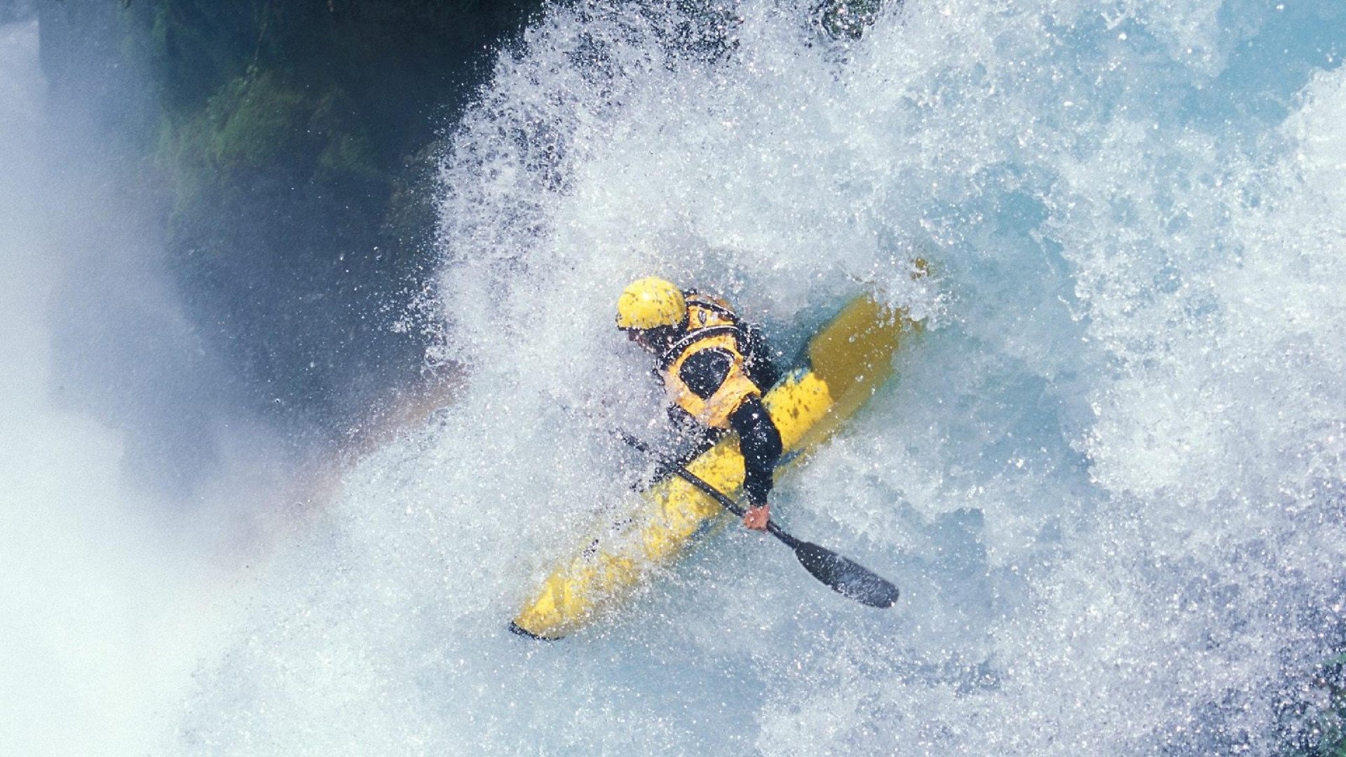 天才新星上演帽子戏法，助球队逆转夺冠